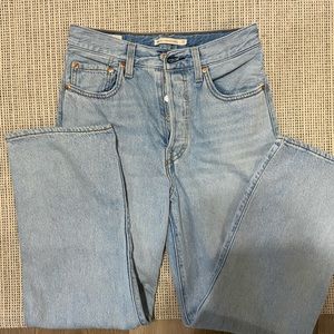 women’s levi jeans